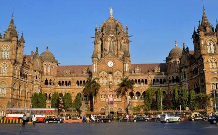 Chhatrapati Shivaji Terminus | मुंबई के कुछ रेलवे स्टेशनों पर मिलेगी सामान को सैनिटाइज करने की सुविधा