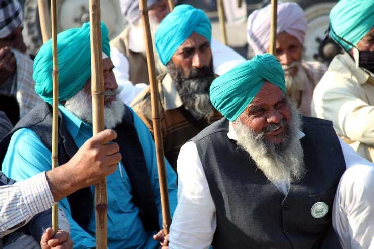 कृषि कानूनों के समर्थक किसान समूहों ने तोमर से की मुलाकात, अधिनियम वापस नहीं लेने की अपील - Farmer groups meet Agriculture Minister Narendra Singh Tomar