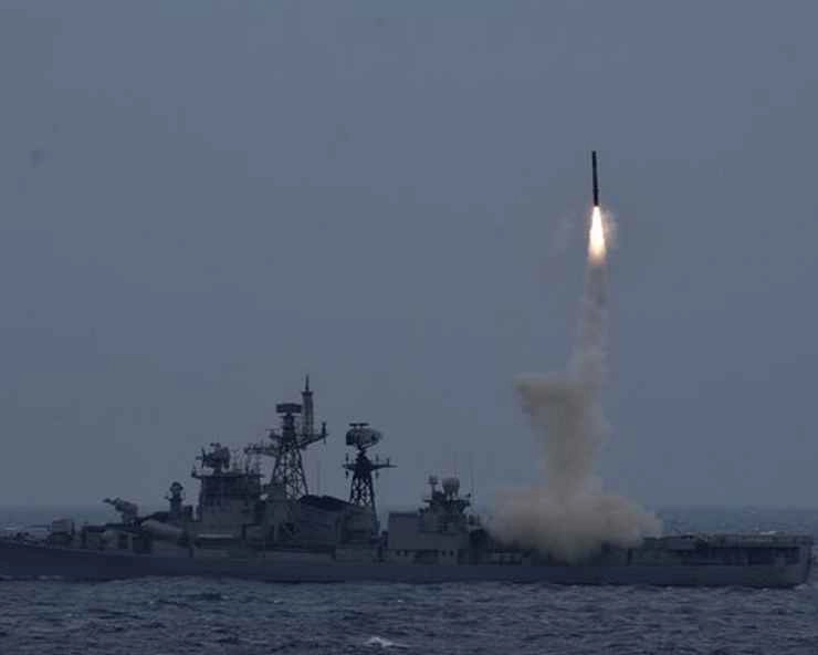 भारतीय नौसेना की ताकत में हुआ इजाफा, ब्रह्मोस की एंटीशिप वर्जन का सफल परीक्षण - India successfully tests anti-ship version of BrahMos supersonic cruise missile