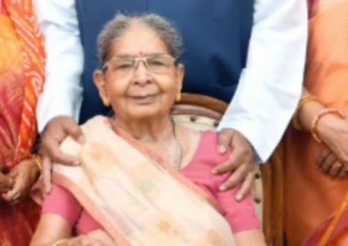 केंद्रीय मंत्री रविशंकर प्रसाद की मां का निधन, CM नीतीश कुमार ने जताया शोक - union minister ravishankar prasad mother dies in patna tweeted information