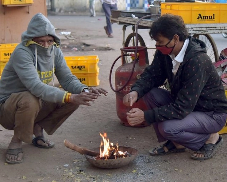 दिल्ली में मौसम का सबसे ठंडा दिन, कोहरे से दृश्यता घटी