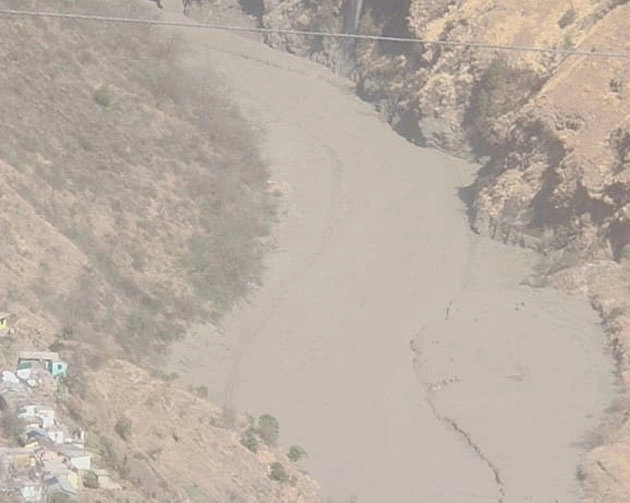 ऋषिगंगा नदी का जलस्तर एकाएक बढ़ने से लोगों में दहशत, 36 शव बरामद, 168 की तलाश जारी