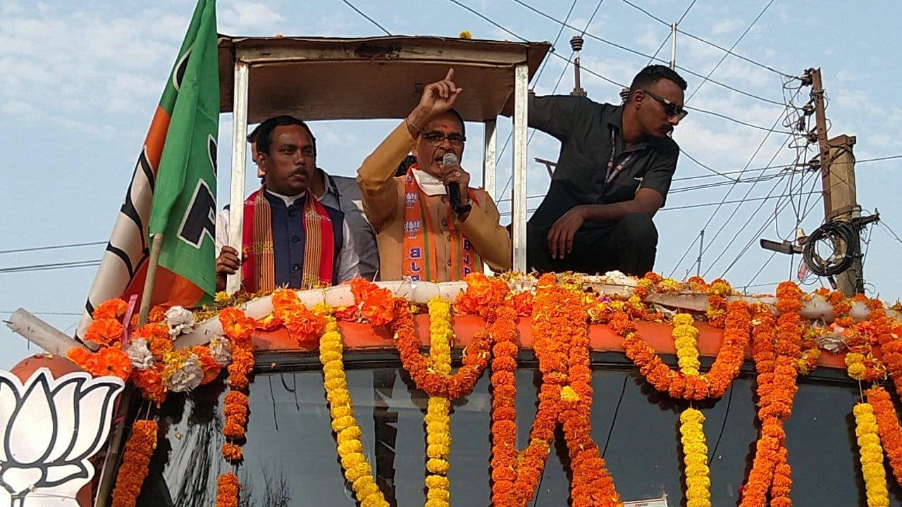 2 मई, दीदी गई, भाजपा आई, बंगाल में परिवर्तन रैली में बोले शिवराज, टीएमसी को बताया तोड़ो मारो काटो वाली पार्टी - Chief Minister Shivraj speaks attack on Mamta government in Parivartan rally in West Bengal