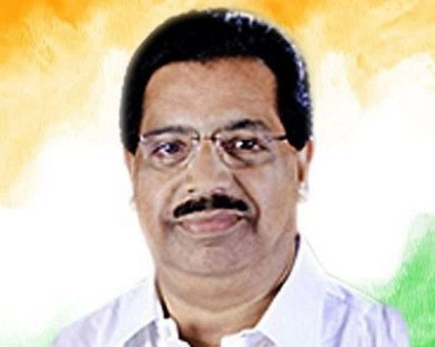 केरल में कांग्रेस को झटका, गांधी परिवार के विश्वस्त पीसी चाको ने छोड़ी पार्टी
