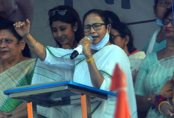 Exit Poll 2021 : बंगाल में TMC का पलड़ा भारी, ममता दीदी कर सकती हैं वापसी - Exit Poll 2021 : Mamata Banerjee To Return To Power in West Bengal, Exit Polls Predict