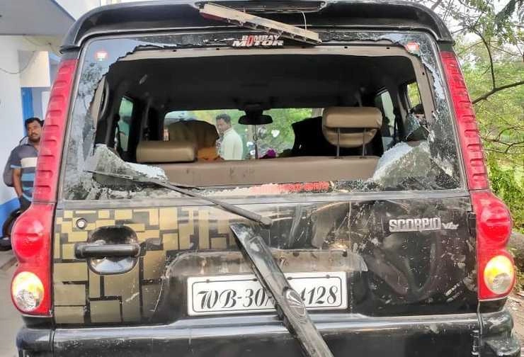 Ashok Dinda | पश्चिम बंगाल : पूर्व क्रिकेटर और बीजेपी प्रत्याशी अशोक डिंडा पर हमला, पत्थर बरसाए गए