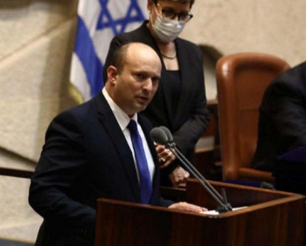इजराइल : 12 साल बाद नेतन्याहू का शासन खत्म,  जानें कौन हैं इजराइल के नए प्रधानमंत्री नेफ्ताली बेनेट? - Naftali Bennett takes oath as Israel's new Prime Minister
