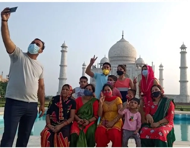 ताजमहल अनलॉक : दीदार करने पहुंचे पर्यटक | Taj mahal