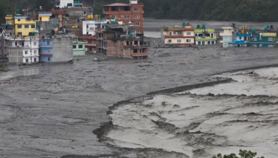 नेपाल में जलप्रलय, 7 लोगों की मौत, 50 से ज्‍यादा लोग लापता - floods in Sindhupalchok, Nepal, Nepal flood