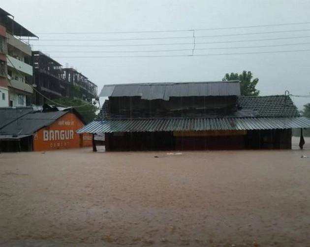 महाराष्ट्र में बारिश का कहर, 2 दिन में 129 की मौत, 6 जिलों में अलर्ट - Maharashtra rain : 129 dies in 2 days, red alert in 6 districts