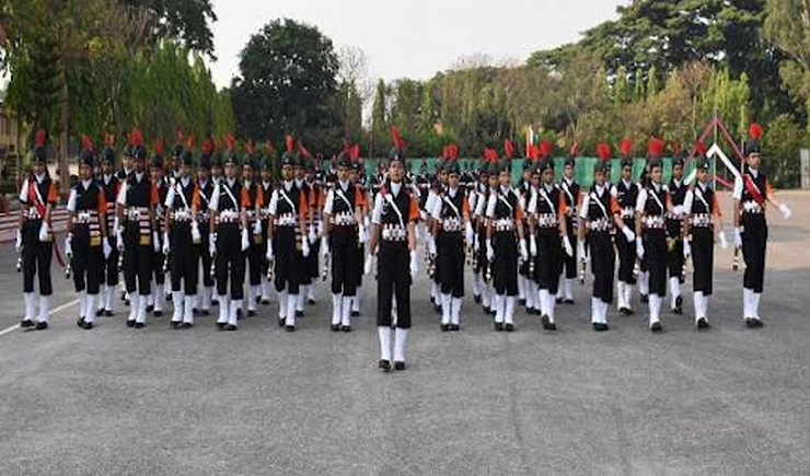 Independence Day : PM मोदी ने किया ऐलान, देश के सभी सैनिक स्कूलों के दरवाजे लड़कियों के लिए खुले - All Sainik Schools Now Open to Girls: PM Modi in Independence Day Speech