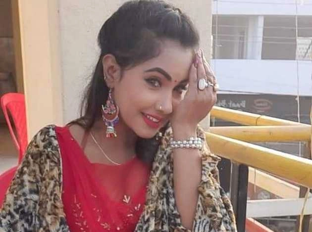 प्राइवेट वीडियो लीक होने के बाद त्रिशाकर मधु की लोगों से अपील, बोलीं- प्लीज डिलीट कर दो - bhojpuri actress trishakar madhu private video leaked