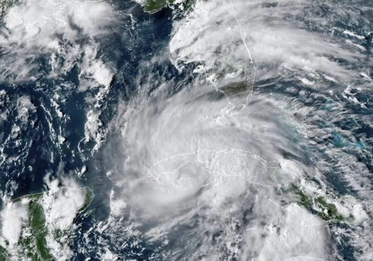 अमेरिका में प्रचंड तूफान में तब्दील हुआ 'इडा', भारी तबाही की आशंका