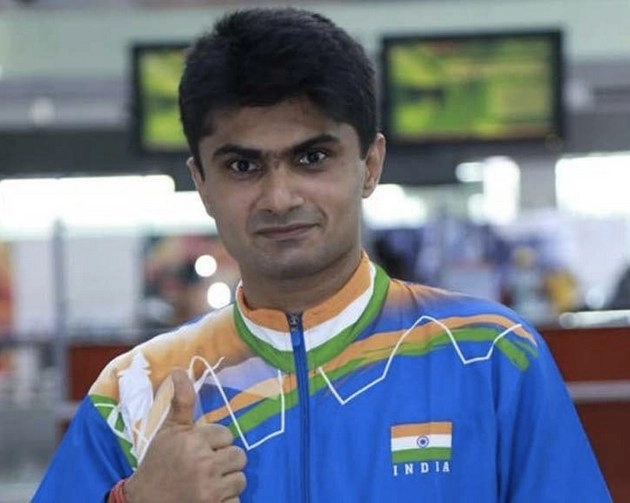 नोएडा के डीएम सुहास यतिराज ने जीता सिल्वर, टोक्यो पैरालंपिक में भारत को 18वां पदक