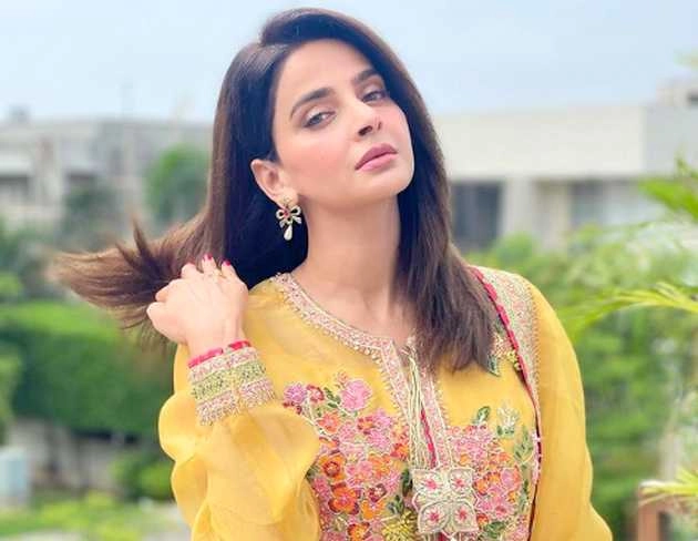 'हिन्दी मीडियम' की एक्ट्रेस के खिलाफ पाकिस्तान में जारी हुआ अरेस्ट वारंट - pakistani court issues arrest warrent against hindi medium actress saba qamar