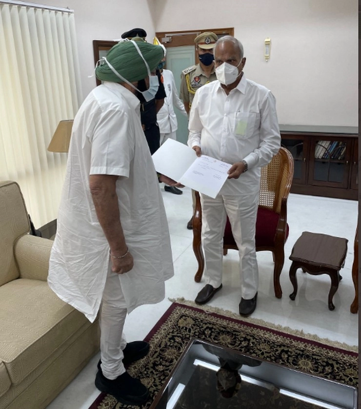 कैप्टन अमरिंदर सिंह ने बयां किया दर्द, जिसको मर्जी बनाएं CM, मेरे लिए भी आगे के रास्ते खुले - Punjab Congress crisis : CM Amarinder Singh resigns sonia gandhi Navjot Singh Sidhu