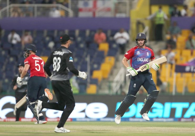 पहला सेमीफाइनल: इंग्लैड ने न्यूजीलैंड को जीत के लिए दिया 167 रनों का लक्ष्य - Engaland sets a fighting total against Newzealand in first Semi