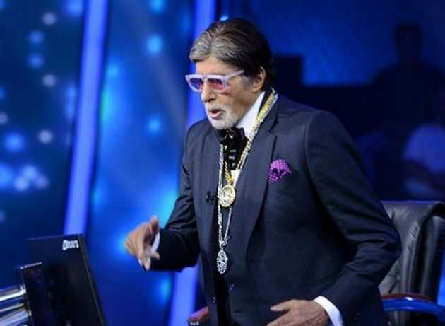 'केबीसी 13' के सेट से अमिताभ बच्चन ने शेयर की कूल तस्वीर, लिखा रैप सॉन्ग - amitabh bachchan pens a rap song shares a photo