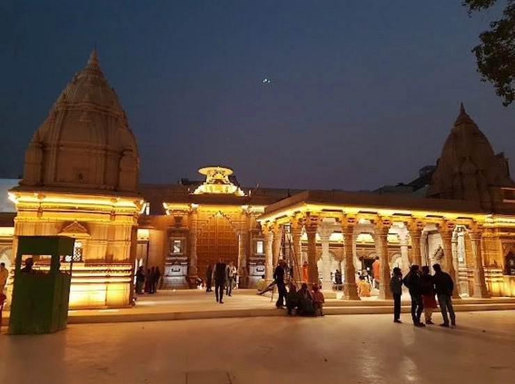 Photos Kashi Vishwanath Temple- પ્રધાનમંત્રી નરેન્દ્ર મોદીએ કર્યુ કાશે વિશ્વનાથ કોરિડોરનો લોકાપર્ણ