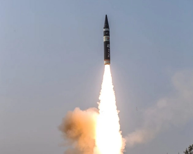 परमाणु सक्षम बैलिस्टिक मिसाइल 'अग्नि पी' का सफल परीक्षण