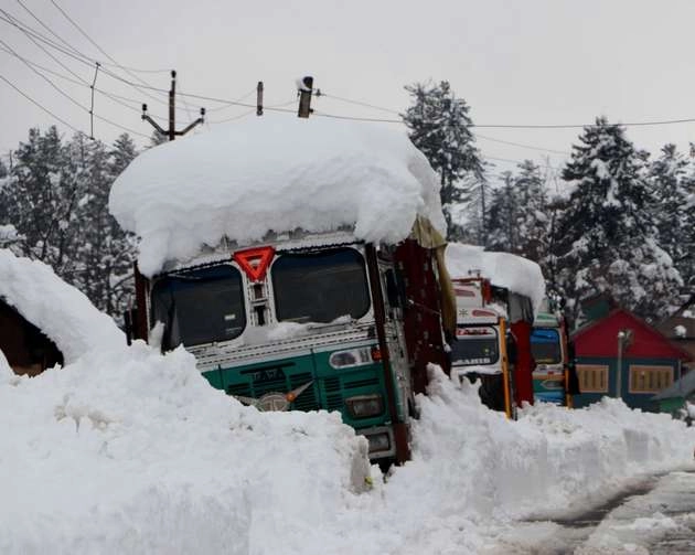 कश्मीर का तापमान बढ़ा, पंजाब और हरियाणा को नहीं मिली शीतलहर से राहत - temperature of kashmir increased after snowfall