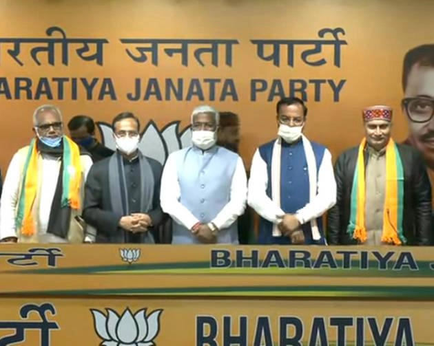 सपा और कांग्रेस के विधायकों ने दी भाजपा को 'राहत' - SP and congress to relief to BJP in UP