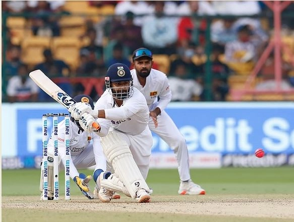कपिल जैसे दिग्गज के रिकॉर्ड का किया पंत ने अंत, जड़ी टेस्ट की सबसे तेज 50 - Rishabh Pant goes on rampage and breaks Kapil Dev record