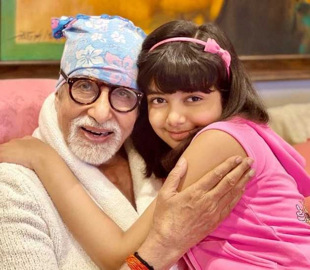 अमिताभ बच्चन की पोती आराध्या ने सुनाई हिन्दी कविता, फैंस कर रहे जमकर तारीफ