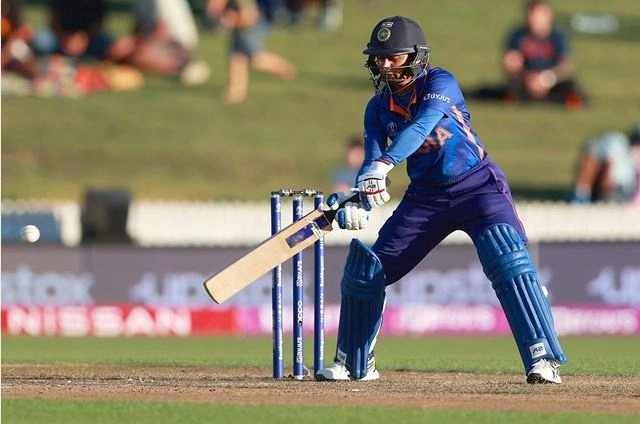 वनडे विश्वकप के बाद रैंकिंग में नीचे खिसकती जा रही हैं कप्तान मिताली राज, यह है रैंक - Mithali Raj going into a deeper hole as far as ICC ODI batter ranking is concerned