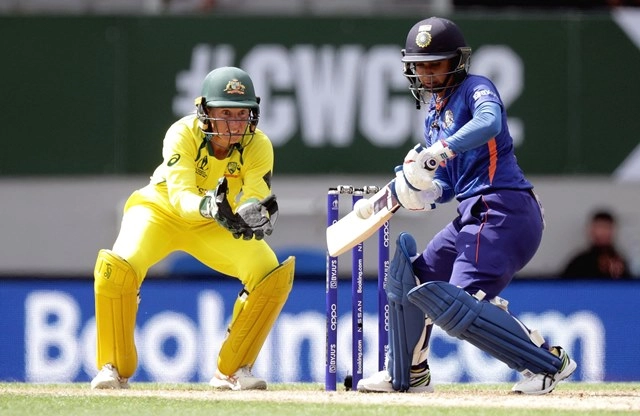 मिताली राज के विश्वकप 2022 के पहले अर्धशतक के कारण भारत ने ऑस्ट्रेलिया के खिलाफ बनाए 277 रन - India posts a challenging 277 runs against Australia