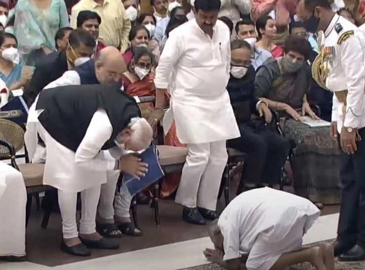 126 वर्षीय योग गुरु शिवानंद बाबा ने PM मोदी को किया नंदी मुद्रा में प्रणाम, पद्म अलंकरण समारोह में अद्‍भुत नजारा