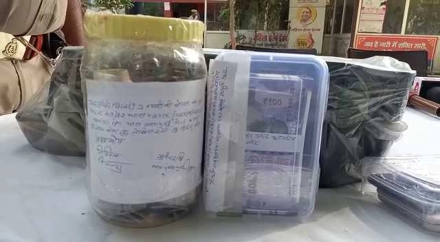 नकली नोटों के 3 सौदागर गिरफ्तार व 2 फरार  , 51200 के नकली नोट बरामद - 3 dealers of fake notes arrested and 2 absconding