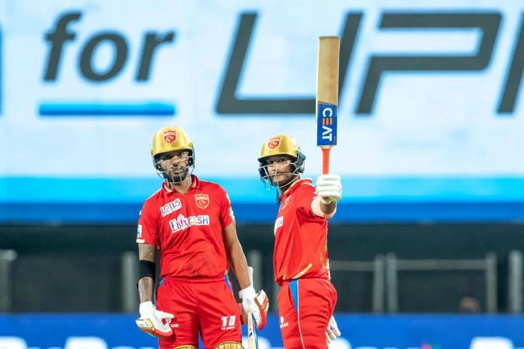 कप्तानी के दबाव में बिखरी बल्लेबाजी, अगले सत्र में जा सकती है मयंक के हाथ से पंजाब की कप्तानी - Shikhar Dhawan may replace Mayank Agrawal as Punjab Kings Skipper