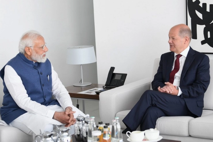PM Modi Berlin Visit : रूस और यूक्रेन की जंग में कोई भी देश विजयी नहीं हो सकता है, PM मोदी ने जर्मनी में कहा - pm modi holds bilateral meeting with german chancellor in berlin