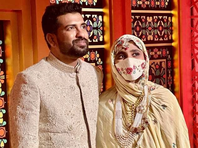 एआर रहमान की बेटी खतीजा ने मंगेतर रियासदीन संग किया निकाह, शादी की तस्वीर वायरल | ar rahmans daughter khatija ties a knot with riyasdeen riyan