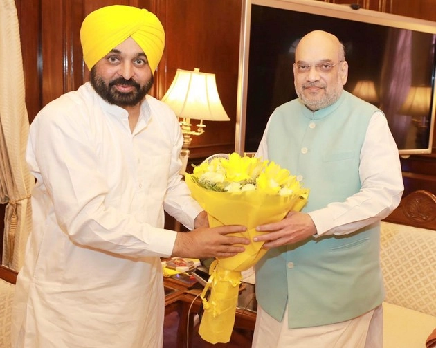 गृहमंत्री अमित शाह से मिले CM भगवंत मान, जानिए किन मुद्दों पर हुई बात... - Punjab Chief Minister Bhagwant Mann meets Home Minister Amit Shah