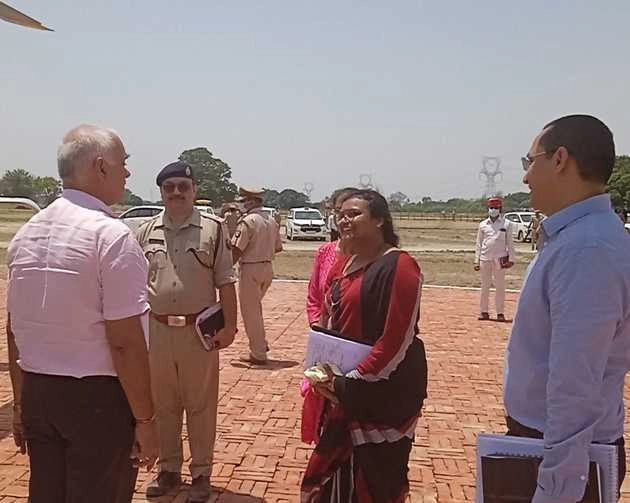 परौंख गांव पहुंचे मुख्य सचिव और डीजीपी, राष्ट्रपति के आगमन की तैयारियों का लिया जायजा - President Ram Nath Kovind's visit to Kanpur