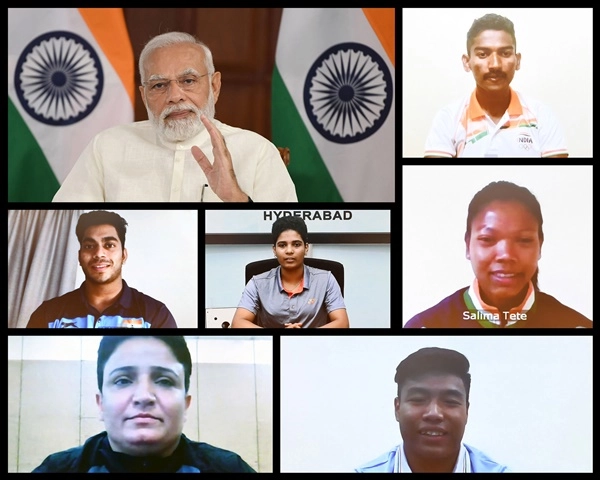 'क्यों पड़े हो चक्कर में कोई नहीं है टक्कर में', राष्ट्रमंडल खेलों से पहले भारतीय खिलाड़ियों को मिला PM मोदी का संदेश (Video) - Prime Minister Modi wishes Indian Athletes best wishes for Commonwealth Games