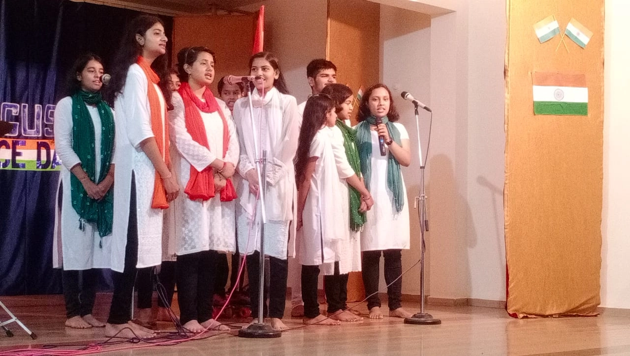 माउंट कॉर्मल में हर्षोल्लास के साथ मनाया गया स्वतंत्रता दिवस - Independence Day Program at Mount Cormel School Bhopal