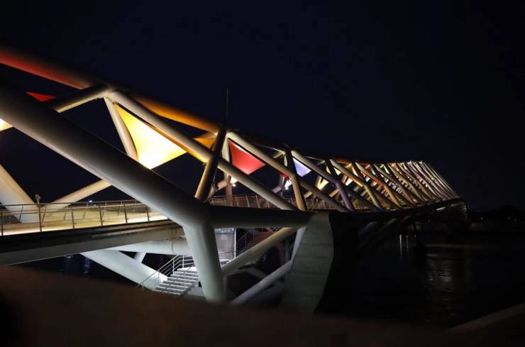 Atal Bridge: साबरमती रिव्हरफ्रंटवरील अटल पूल पूर्ण, उद्घाटनापूर्वी पंतप्रधान मोदींनी शेअर केली सुंदर छायाचित्रे