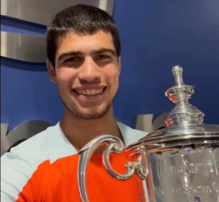 US Open जीतकर शीर्ष रैंकिंग पर पहुंचे 19 वर्षीय कार्लोस अल्काराज़