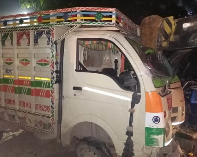 कानपुर में 24 घंटे में दूसरा बड़ा हादसा, ट्रक की टक्कर में पीक अप सवार 5 की मौत - second big accident in kanpur in 24 hours, 5 dies