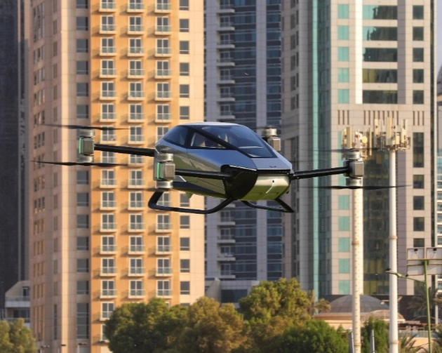 दुबई में फ्लाइंग कार XPENG X2 ने भरी उड़ान, जानिए क्या है इसमें खास
