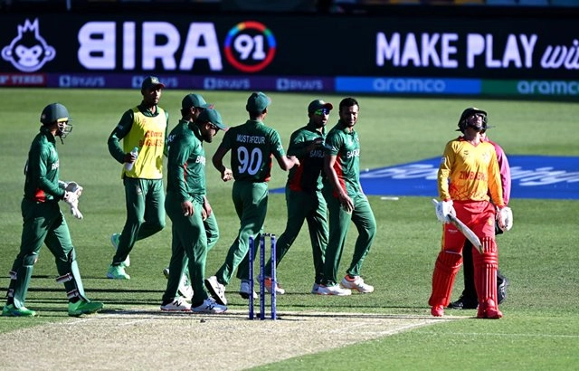 अंतिम गेंद पर जिम्बाब्वे को मिली नो बॉल, फिर भी जीती बांग्लादेश देखिए कैसे हुआ ड्रामा