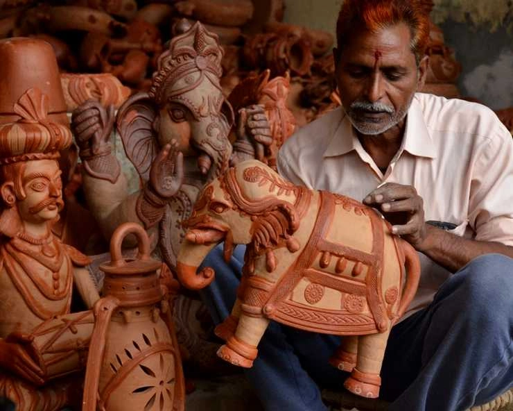 टेराकोटा कला से गोरखपुर जिले के कुम्हारों की जिंदगी में आया बदलाव