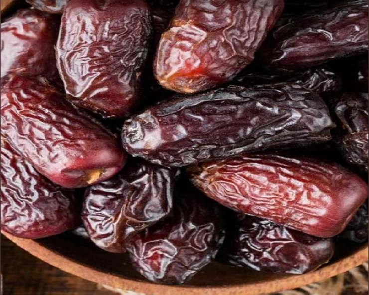 dry dates for skin and hair