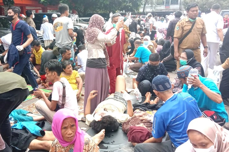 इंडोनेशिया के जावा प्रांत में भूकंप से तबाही का मंजर, 162 लोगों की मौत, सैकड़ों घायल