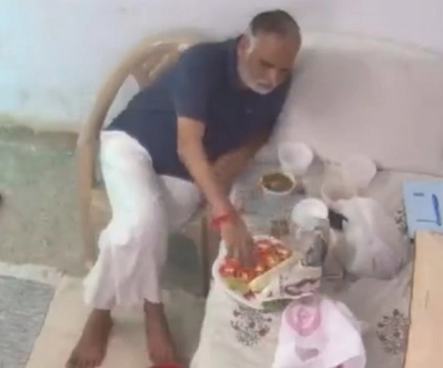 सत्येंद्र जैन पर फिर वीडियो अटैक, भाजपा का सवाल- जेल में हैं या रिसार्ट में छुट्टी पर - video of sayendra jain enjoying sumptuous meal viral