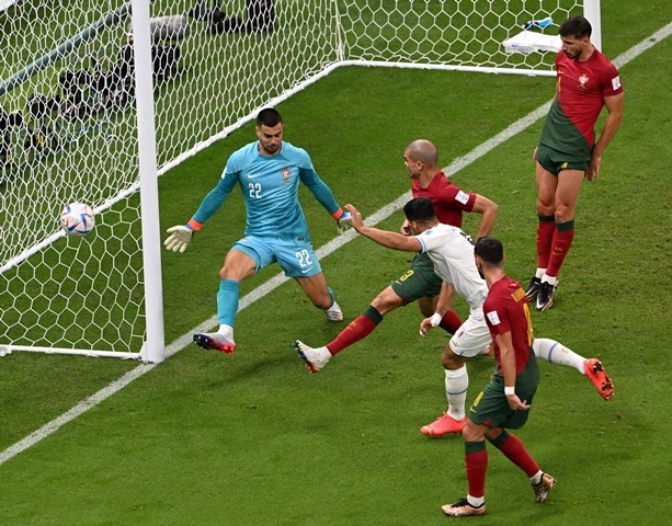 पुर्तगाल ने मचाया धमाल! ऊरुग्वे को 2-0 से हराकर पहुंचा अंतिम 16 में