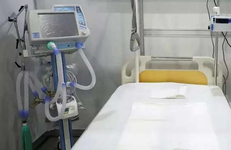 शोर से परेशान महिला ने बंद किया वेंटिलेटर, मरीज की मौत